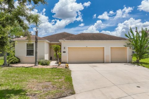 House in Daytona Beach, Florida 3 bedrooms, 184.32 sq.m. № 2219593