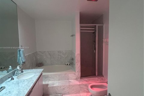 Copropriété à vendre à Sunny Isles Beach, Floride: 3 chambres, 210.42 m2 № 1943204 - photo 11