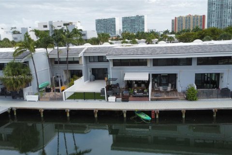 Copropriété à vendre à Sunny Isles Beach, Floride: 3 chambres, 210.42 m2 № 1943204 - photo 5