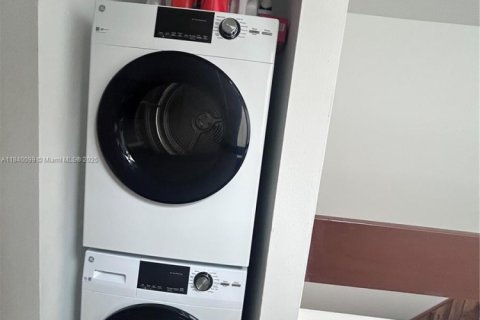 Copropriété à vendre à Sunny Isles Beach, Floride: 3 chambres, 210.42 m2 № 1943204 - photo 21