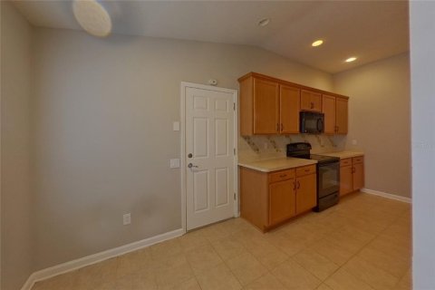 Villa ou maison à louer à Brooksville, Floride: 4 chambres, 156.45 m2 № 2416448 - photo 4