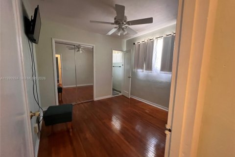 Villa ou maison à vendre à Hialeah, Floride: 3 chambres, 86.4 m2 № 2060745 - photo 7