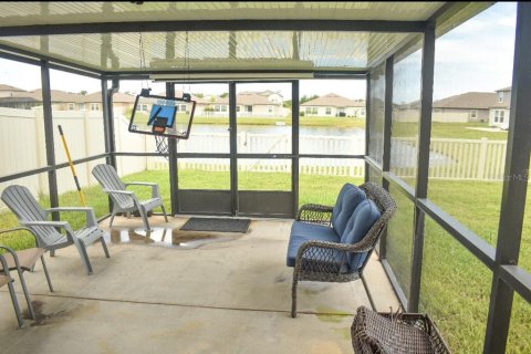 House in Wimauma, Florida 4 bedrooms, 171.03 sq.m. № 1781358 - photo 7