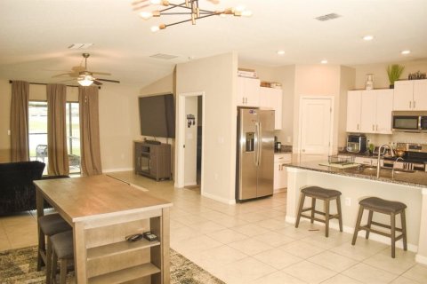 House in Wimauma, Florida 4 bedrooms, 171.03 sq.m. № 1781358 - photo 14