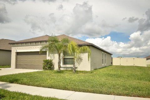 House in Wimauma, Florida 4 bedrooms, 171.03 sq.m. № 1781358 - photo 3