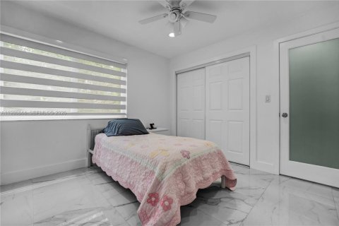 Снять в аренду кондоминиум в Дорал, Флорида 2 спальни, 79.62м2, № 2044850 - фото 18