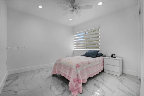 Снять в аренду кондоминиум в Дорал, Флорида 2 спальни, 79.62м2, № 2044850 - фото 17