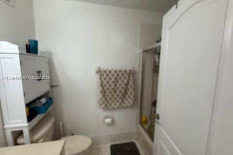 Купить таунхаус в Майами, Флорида 3 спальни, 145.48м2, № 2034159 - фото 10