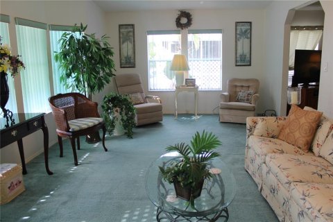 Apartamento en alquiler en Ellenton, Florida, 2 dormitorios, 130.43 m2 № 231579 - foto 11