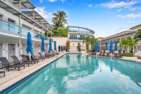 Copropriété à louer à Miami Beach, Floride: 2 chambres, 191.29 m2 № 2004218 - photo 18