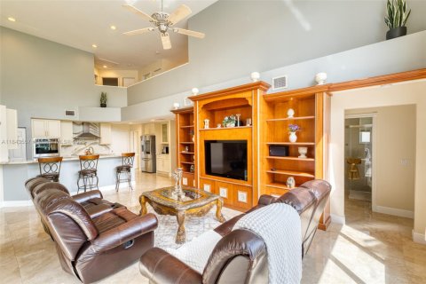 Casa en venta en Coral Springs, Florida, 5 dormitorios, 291.34 m2 № 1852206 - foto 14