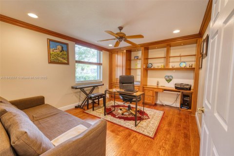 Casa en venta en Coral Springs, Florida, 5 dormitorios, 291.34 m2 № 1852206 - foto 25