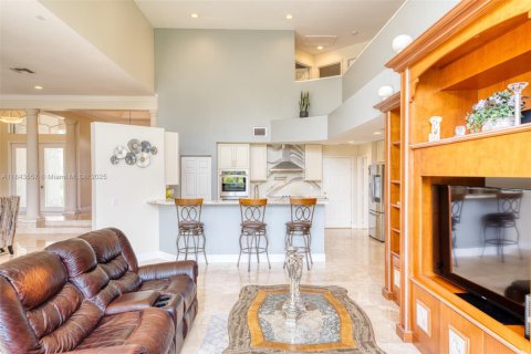 Casa en venta en Coral Springs, Florida, 5 dormitorios, 291.34 m2 № 1852206 - foto 19