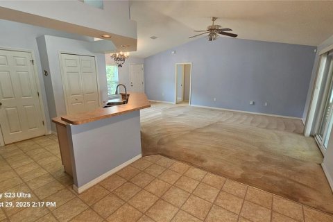 Casa en alquiler en Palm Coast, Florida, 3 dormitorios, 127.83 m2 № 1908325 - foto 4