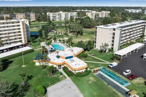 Condo in Bradenton, Florida, 2 bedrooms  № 1513993 - photo 8