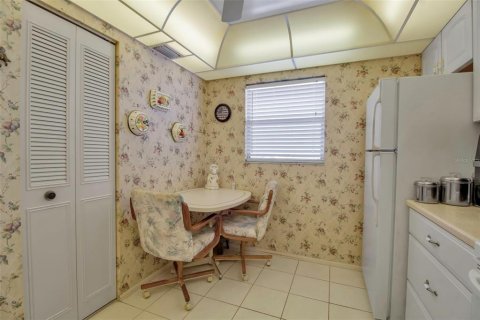 Condo in Bradenton, Florida, 2 bedrooms  № 1513993 - photo 13