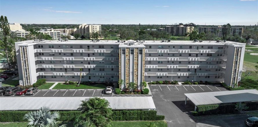 Condo in Bradenton, Florida, 2 bedrooms № 1513993