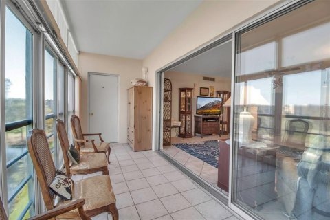 Condo in Bradenton, Florida, 2 bedrooms  № 1513993 - photo 23