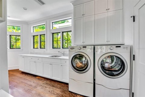 Villa ou maison à vendre à Anna Maria, Floride: 5 chambres, 421.78 m2 № 2123902 - photo 16
