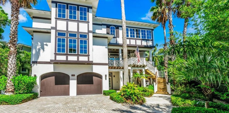 Villa ou maison à Anna Maria, Floride 5 chambres, 421.78 m2 № 2123902