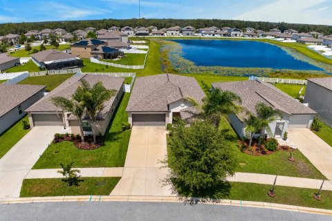 Villa ou maison à Riverview, Floride 4 chambres, 179.77 m2 № 2330942
