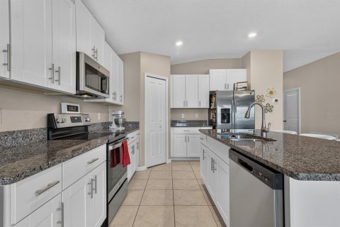 Villa ou maison à vendre à Riverview, Floride: 4 chambres, 179.77 m2 № 2330942 - photo 12