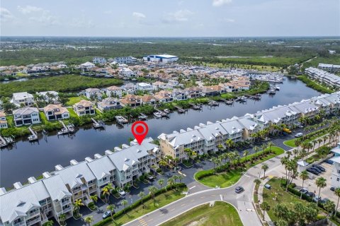 Townhouse in Ruskin, Florida 2 bedrooms, 103.12 sq.m. № 1810994 - photo 5