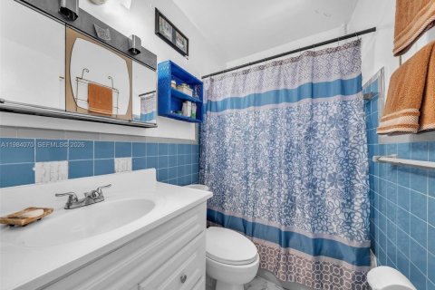 Casa en venta en Miami Gardens, Florida, 5 dormitorios, 145.67 m2 № 2046648 - foto 19