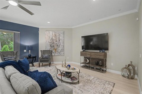 House in Brandon, Florida 5 bedrooms, 445.37 sq.m. № 2128896 - photo 9