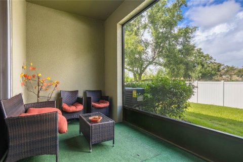 Adosado en venta en Brandon, Florida, 2 dormitorios, 142.7 m2 № 2099459 - foto 25