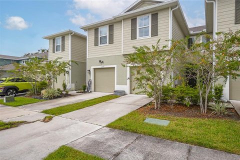 Adosado en venta en Brandon, Florida, 2 dormitorios, 142.7 m2 № 2099459 - foto 4
