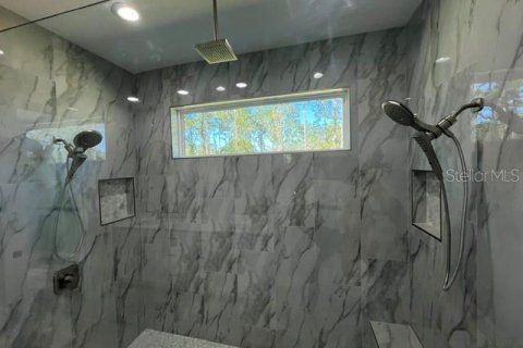 Villa ou maison à vendre à Weeki Wachee, Floride: 4 chambres, 266.63 m2 № 2430709 - photo 15