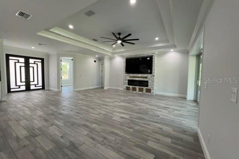 Villa ou maison à vendre à Weeki Wachee, Floride: 4 chambres, 266.63 m2 № 2430709 - photo 6
