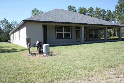 Villa ou maison à vendre à Weeki Wachee, Floride: 4 chambres, 266.63 m2 № 2430709 - photo 4