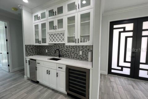 Villa ou maison à vendre à Weeki Wachee, Floride: 4 chambres, 266.63 m2 № 2430709 - photo 11