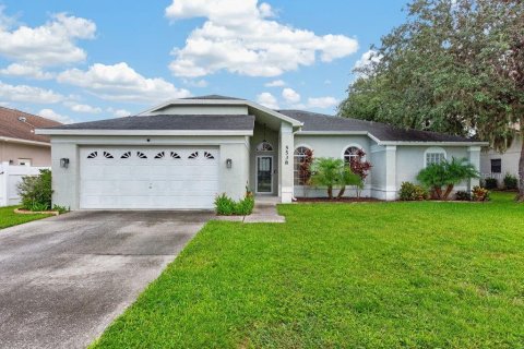 Casa en New Port Richey, Florida 3 dormitorios, 165.09 m2 № 2324742