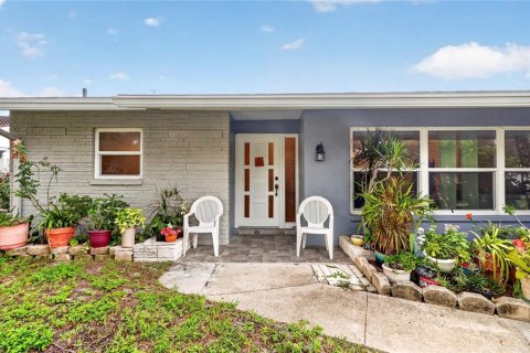 Casa en Dunedin, Florida 3 dormitorios, 142.7 m2 № 2371607