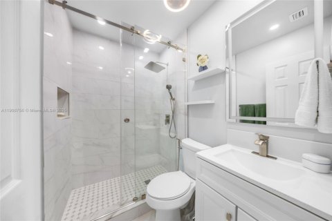 Снять в аренду виллу или дом в Хайалиа, Флорида 3 спальни, 157.56м2, № 1963248 - фото 19