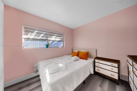 Снять в аренду виллу или дом в Хайалиа, Флорида 3 спальни, 157.56м2, № 1963248 - фото 16