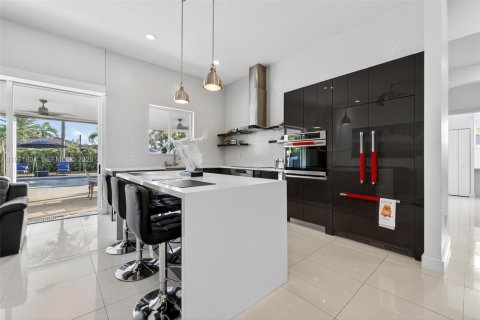 House in Homestead, Florida 4 bedrooms, 191.47 sq.m. № 2032431 - photo 12