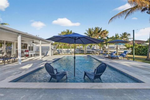 House in Homestead, Florida 4 bedrooms, 191.47 sq.m. № 2032431 - photo 26