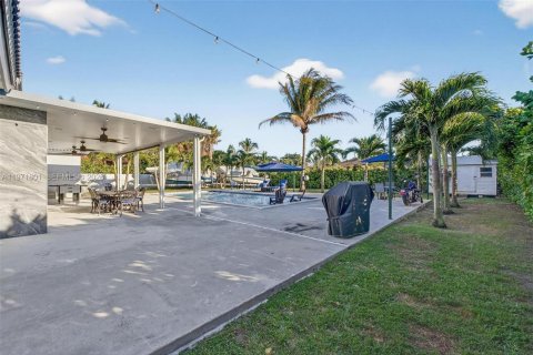 House in Homestead, Florida 4 bedrooms, 191.47 sq.m. № 2032431 - photo 22