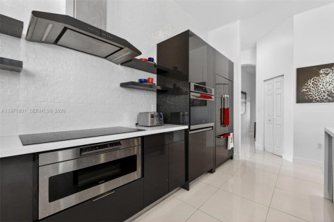 House in Homestead, Florida 4 bedrooms, 191.47 sq.m. № 2032431 - photo 16