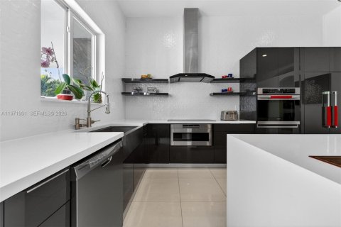 House in Homestead, Florida 4 bedrooms, 191.47 sq.m. № 2032431 - photo 14