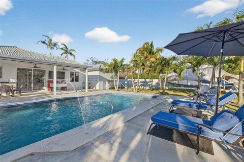 House in Homestead, Florida 4 bedrooms, 191.47 sq.m. № 2032431 - photo 27