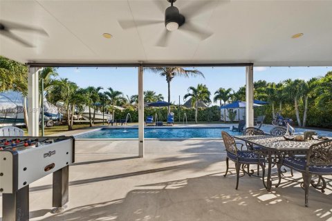 House in Homestead, Florida 4 bedrooms, 191.47 sq.m. № 2032431 - photo 18