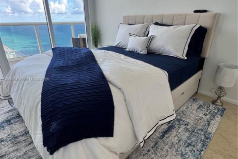 Copropriété à louer à Hallandale Beach, Floride: 2 chambres, 135.45 m2 № 2397121 - photo 11