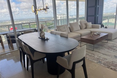 Copropriété à louer à Hallandale Beach, Floride: 2 chambres, 135.45 m2 № 2397121 - photo 13