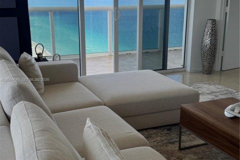 Copropriété à louer à Hallandale Beach, Floride: 2 chambres, 135.45 m2 № 2397121 - photo 16