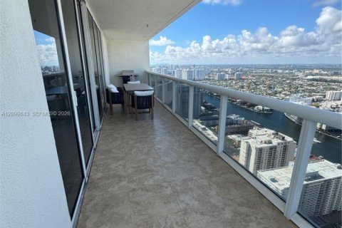 Copropriété à louer à Hallandale Beach, Floride: 2 chambres, 135.45 m2 № 2397121 - photo 22